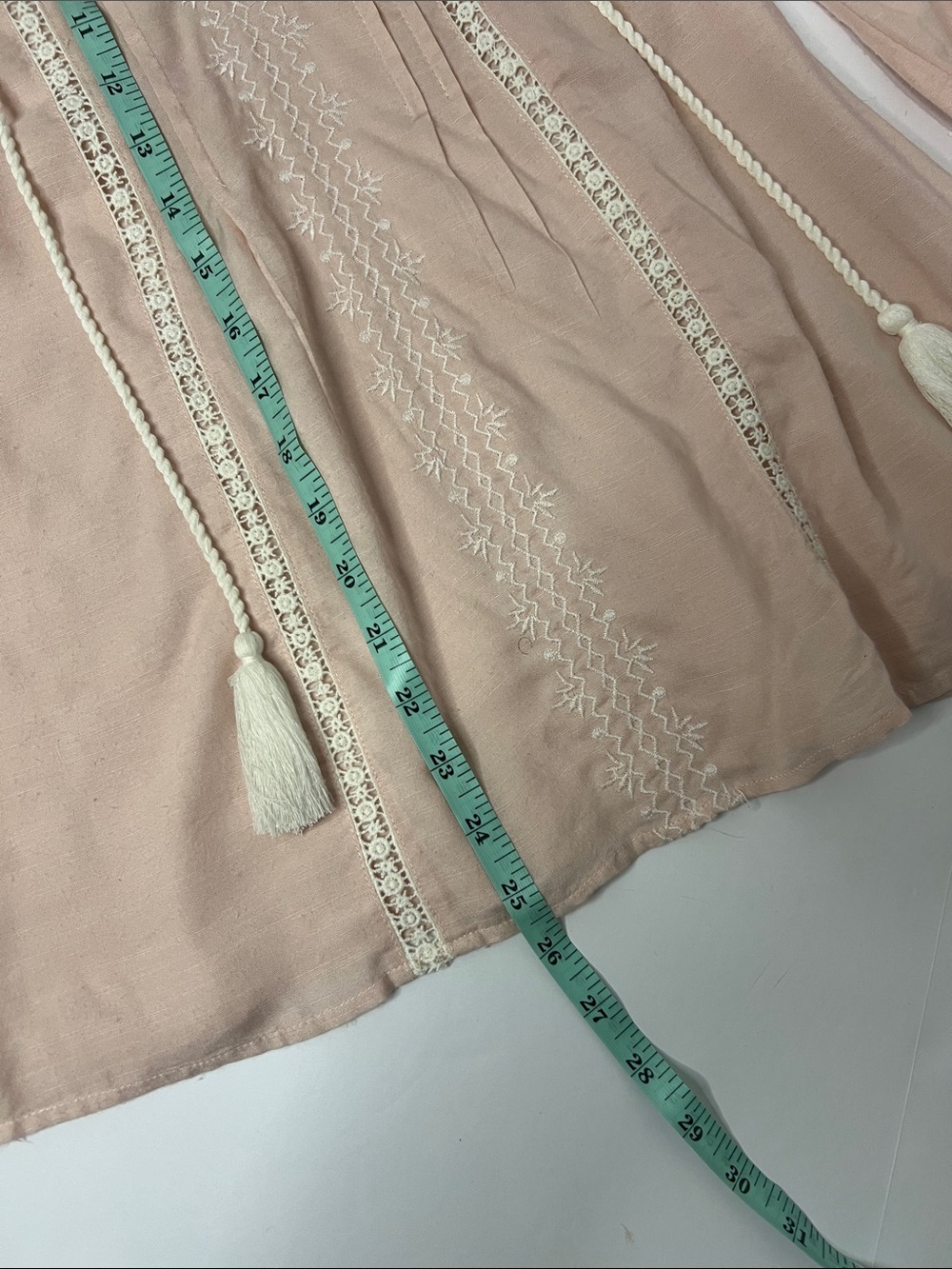 Rachel Zoe Soft Blush Embroidered Peasant Top Womens size M - Picture 8 of 11